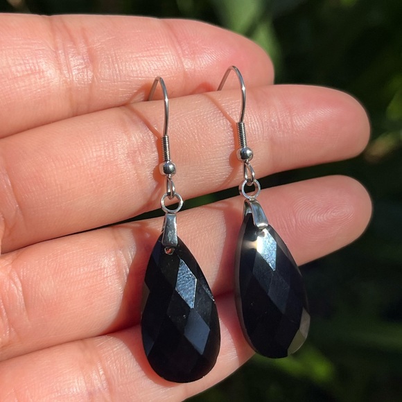 Stainless steel facated‎ black obsidian earrings - Picture 3 of 8